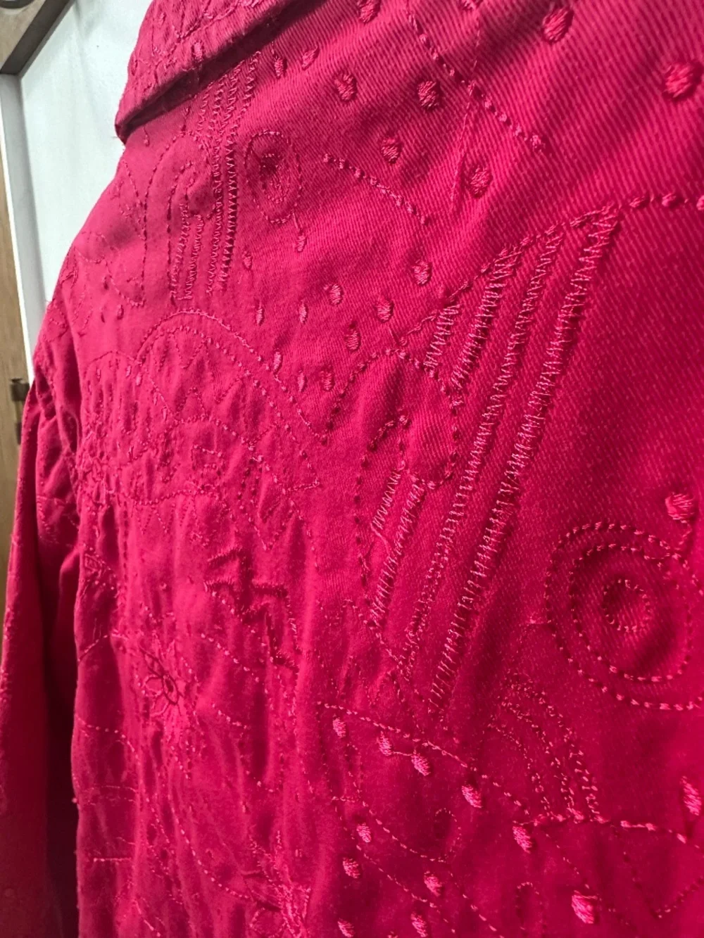 Chico's Design Pink Embroidered Jacket Cotton Floral Boho Art Jacket Sz. 0 Small